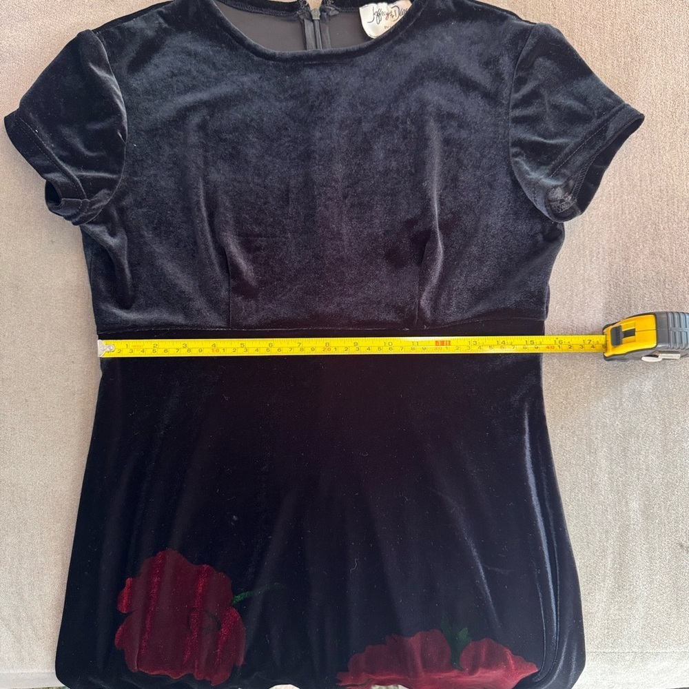 90s Jeffrey & Dara Vintage Black Velvet Dress with Rose Print - Picture 7 of 8